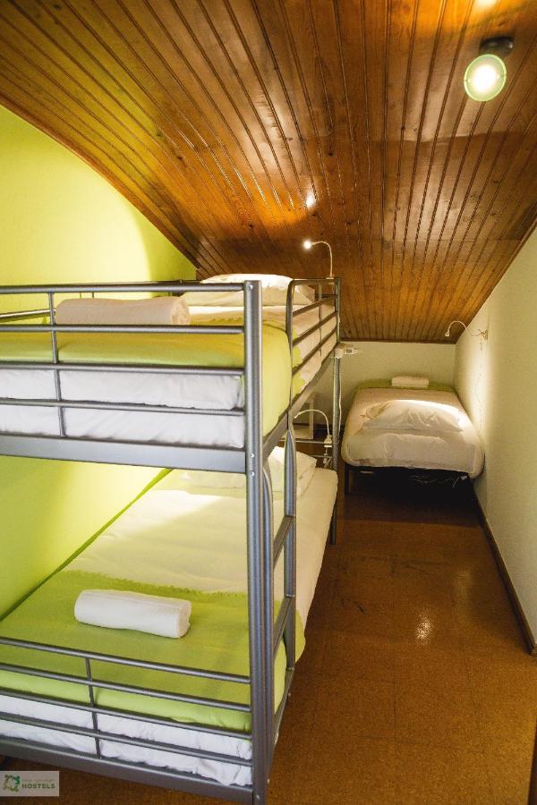 Help Yourself Hostels - Carcavelos Coast Zimmer foto